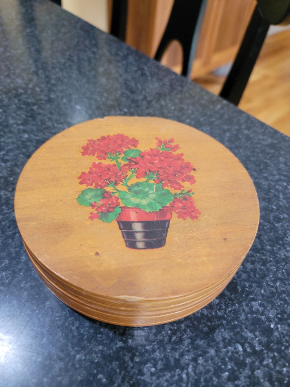 Vintage Wooden Hamburg Press Floral Flowers Pattern, Brown/Red